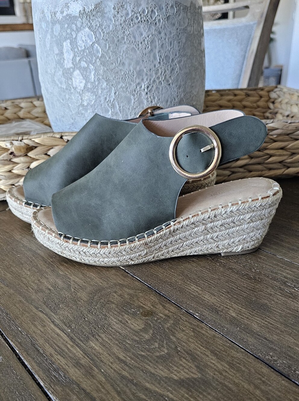 Catherines Olive Espadrille Platform Wedge Sandals Gold Buckle Women Sz 9.5 NWOB
